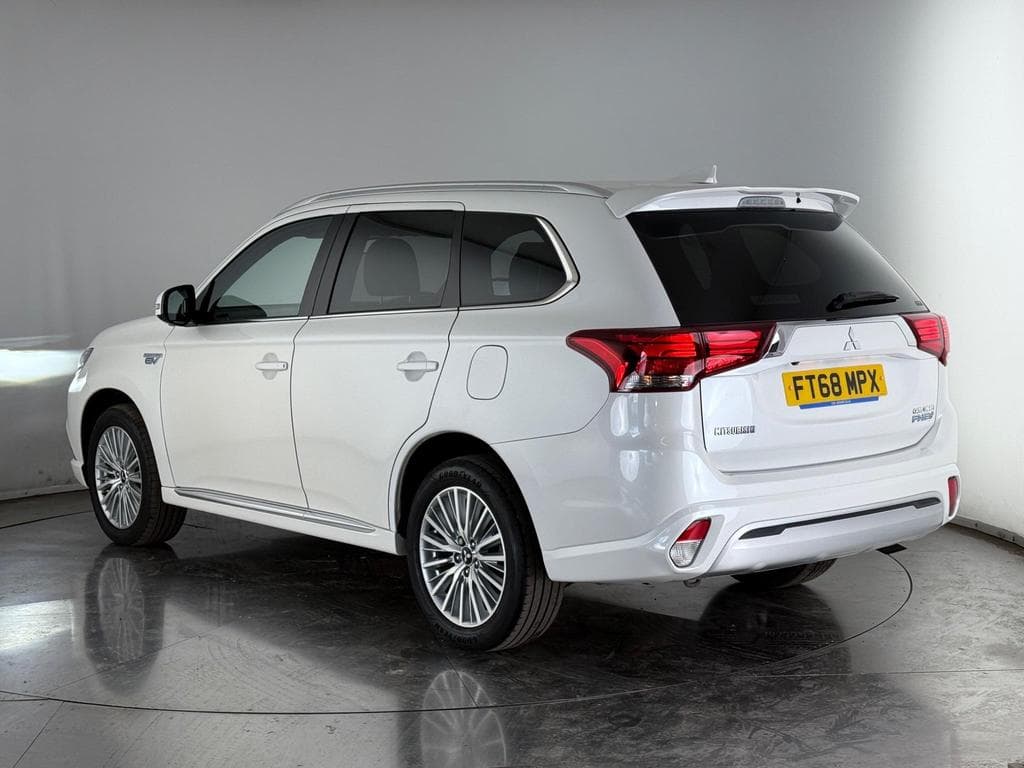MITSUBISHI Outlander 2.4h TwinMotor 13.8kWh 4h CVT 4WD Euro 6 (s/s) 5dr