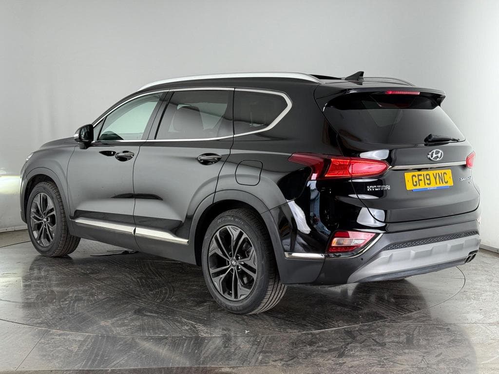 HYUNDAI Santa Fe 2.2 CRDi Premium SE Auto 4WD Euro 6 (s/s) 5dr 7 Seat