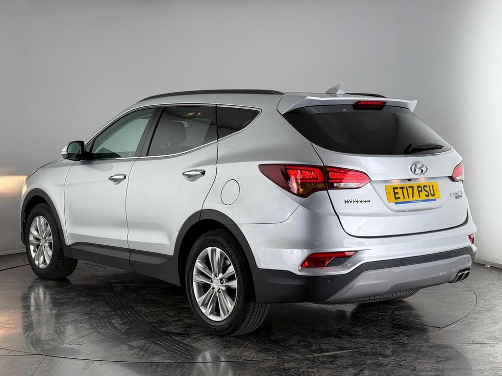 HYUNDAI Santa Fe 2.2 CRDi Blue Drive Premium Auto 4WD Euro 6 (s/s) 5dr (7 Seat)