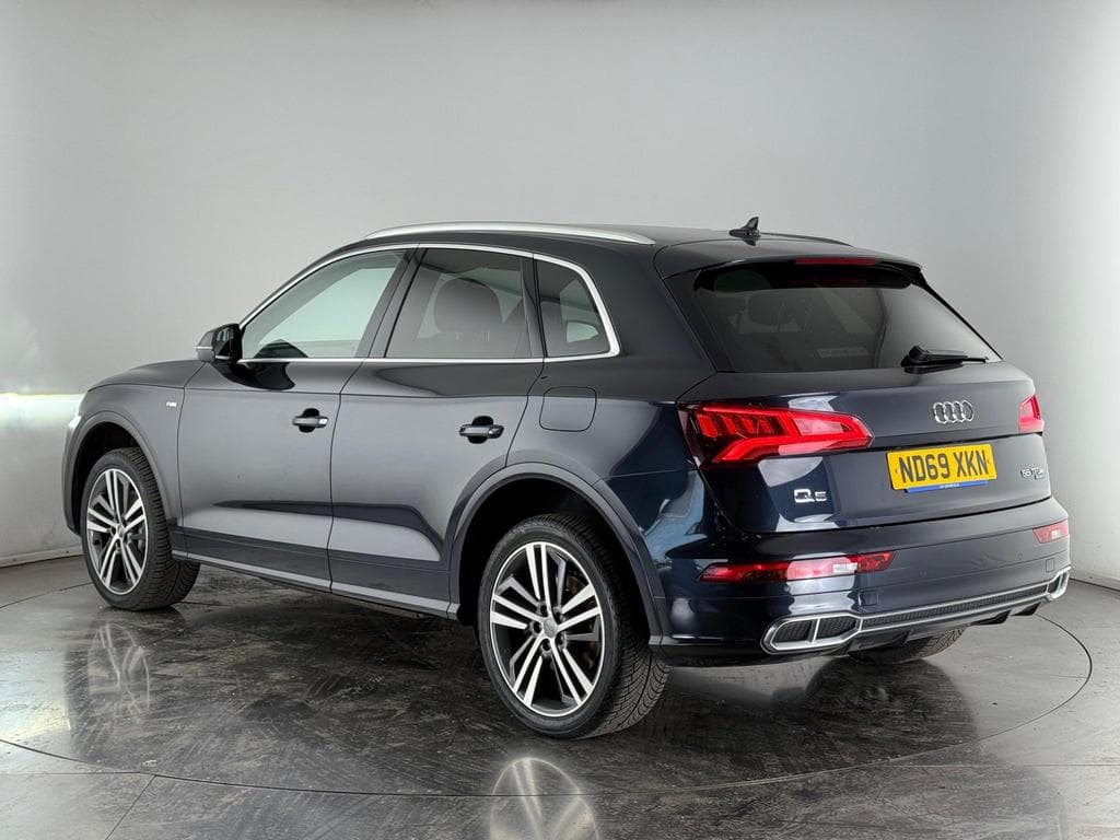 AUDI Q5 2.0 TFSIe 55 S line Competition S Tronic quattro Euro 6 (s/s) 5dr 14.1kWh