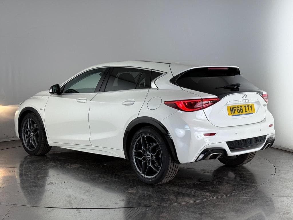 INFINITI Q30 2.0T Sport DCT Euro 6 (s/s) 5dr