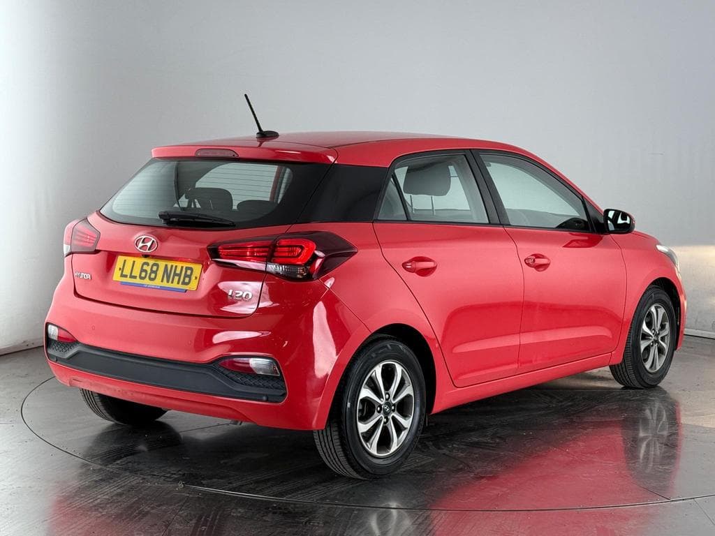 HYUNDAI i20 1.2 SE Launch Edition Euro 6 (s/s) 5dr