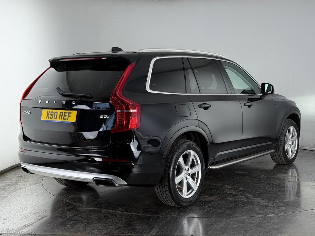 VOLVO XC90 2.0 B5 MHEV Momentum Pro Auto 4WD Euro 6 (s/s) 5dr