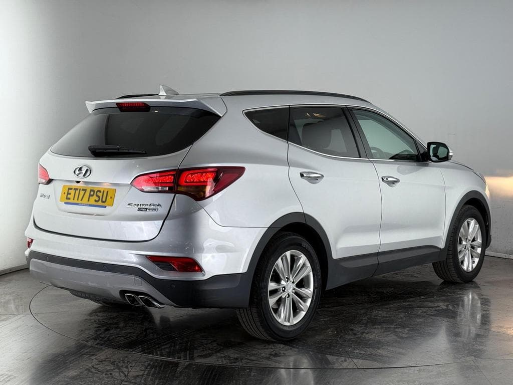 HYUNDAI Santa Fe 2.2 CRDi Blue Drive Premium Auto 4WD Euro 6 (s/s) 5dr (7 Seat)