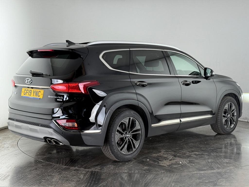 HYUNDAI Santa Fe 2.2 CRDi Premium SE Auto 4WD Euro 6 (s/s) 5dr 7 Seat