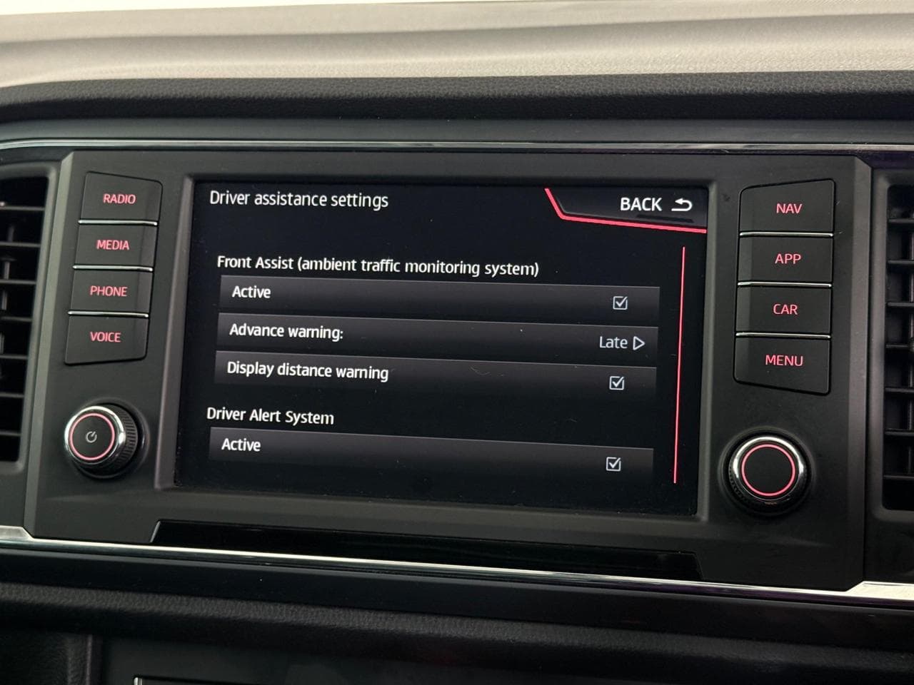 SEAT Ateca thumbnail Infotainment System