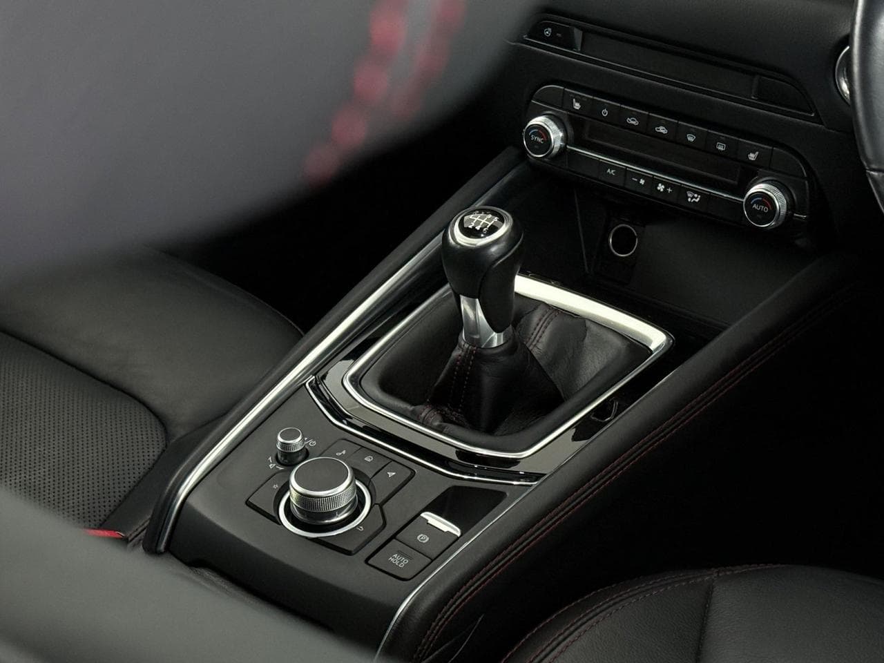 MAZDA CX-5 thumbnail Interior Front