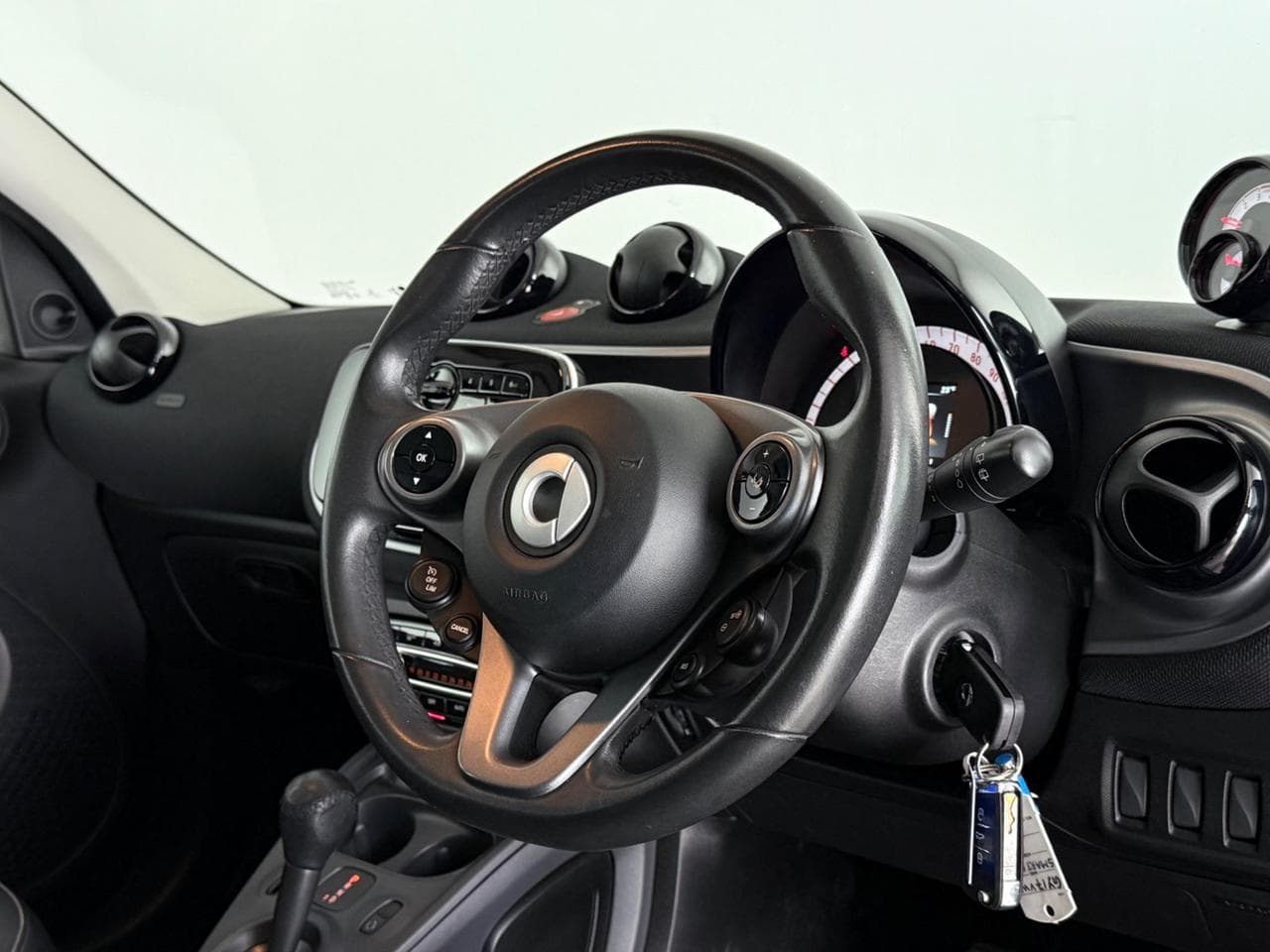 SMART forfour thumbnail Inconclusive