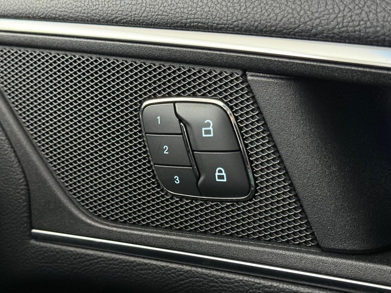 FORD Edge thumbnail Misc Controls