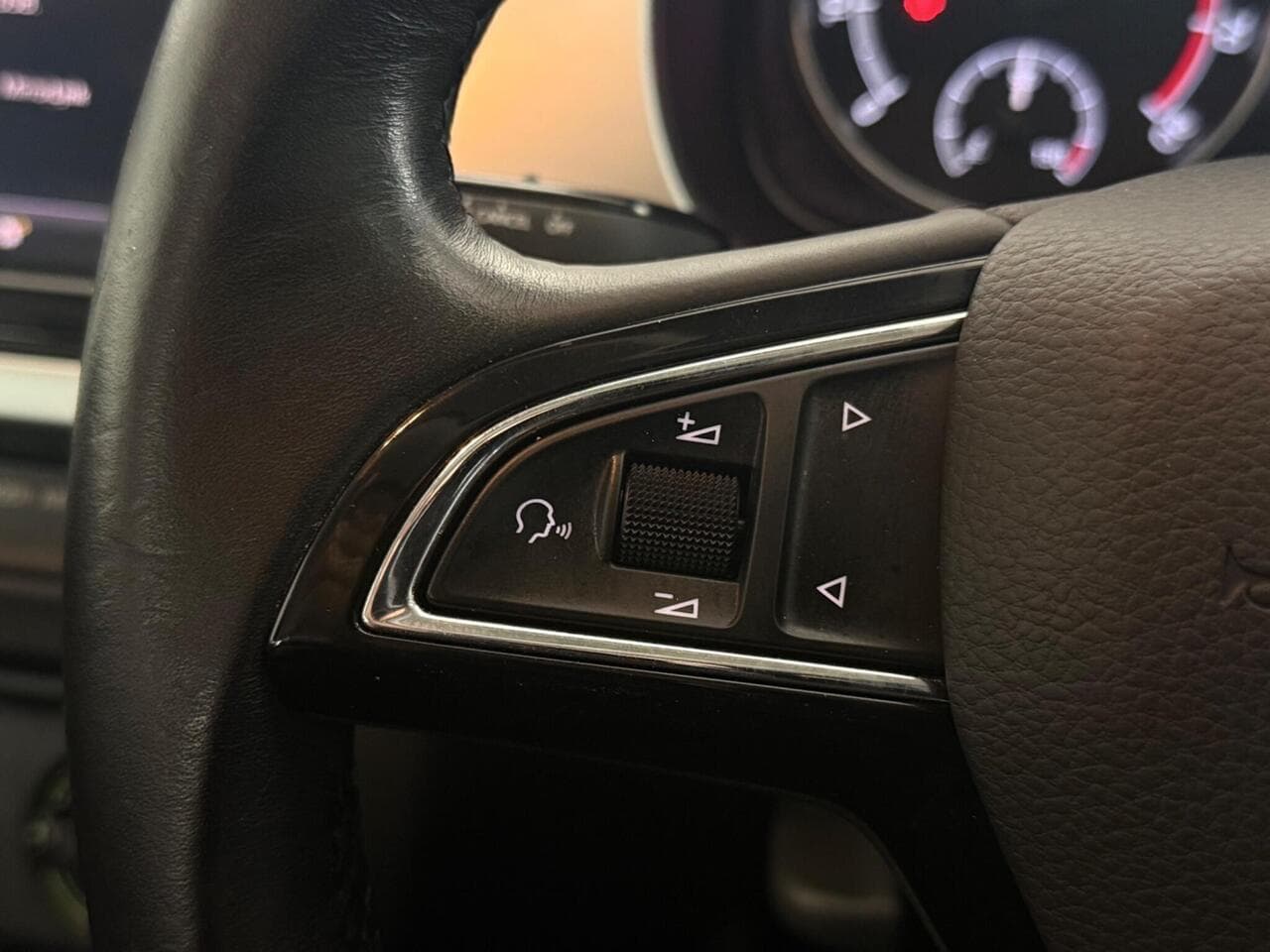 SKODA Fabia thumbnail Misc Controls