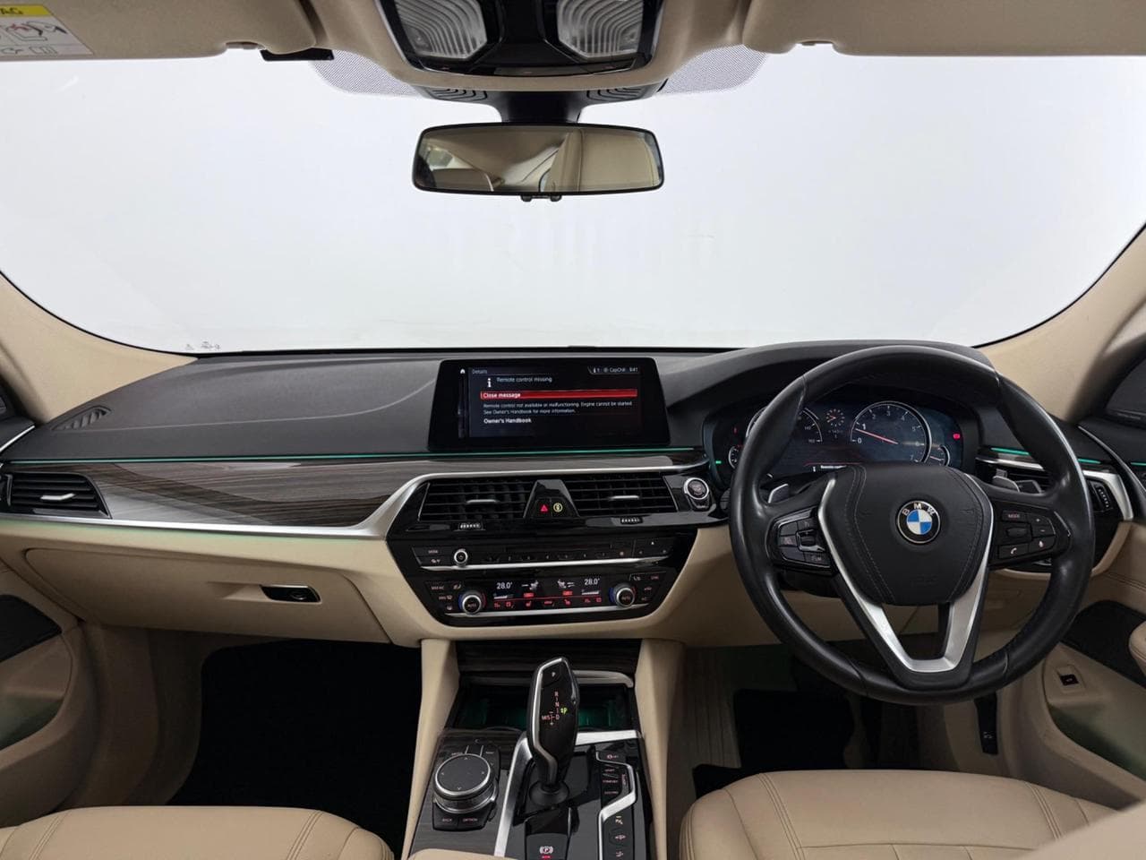 BMW 6 Series thumbnail Interior Front