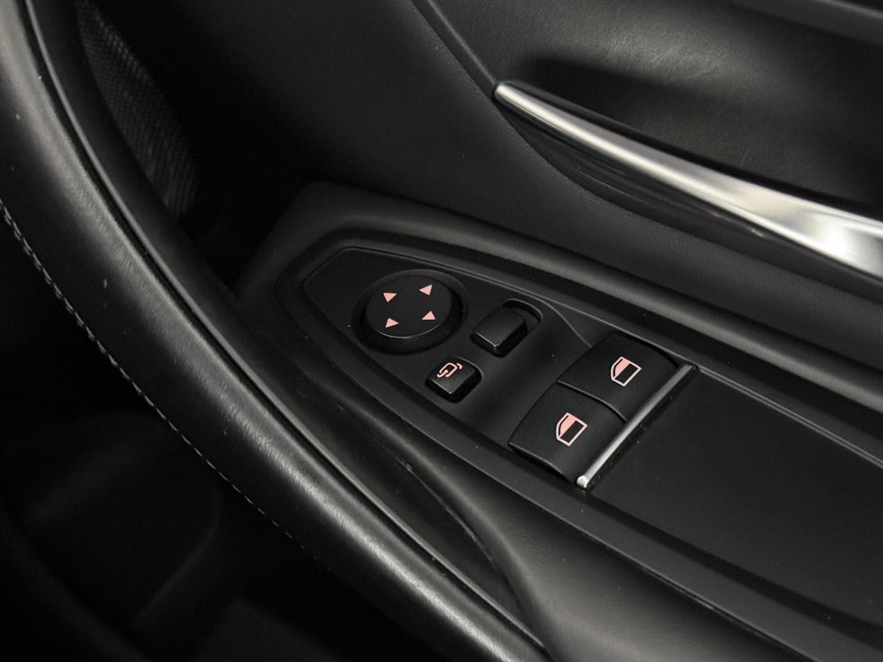 BMW 4 Series thumbnail Misc Controls