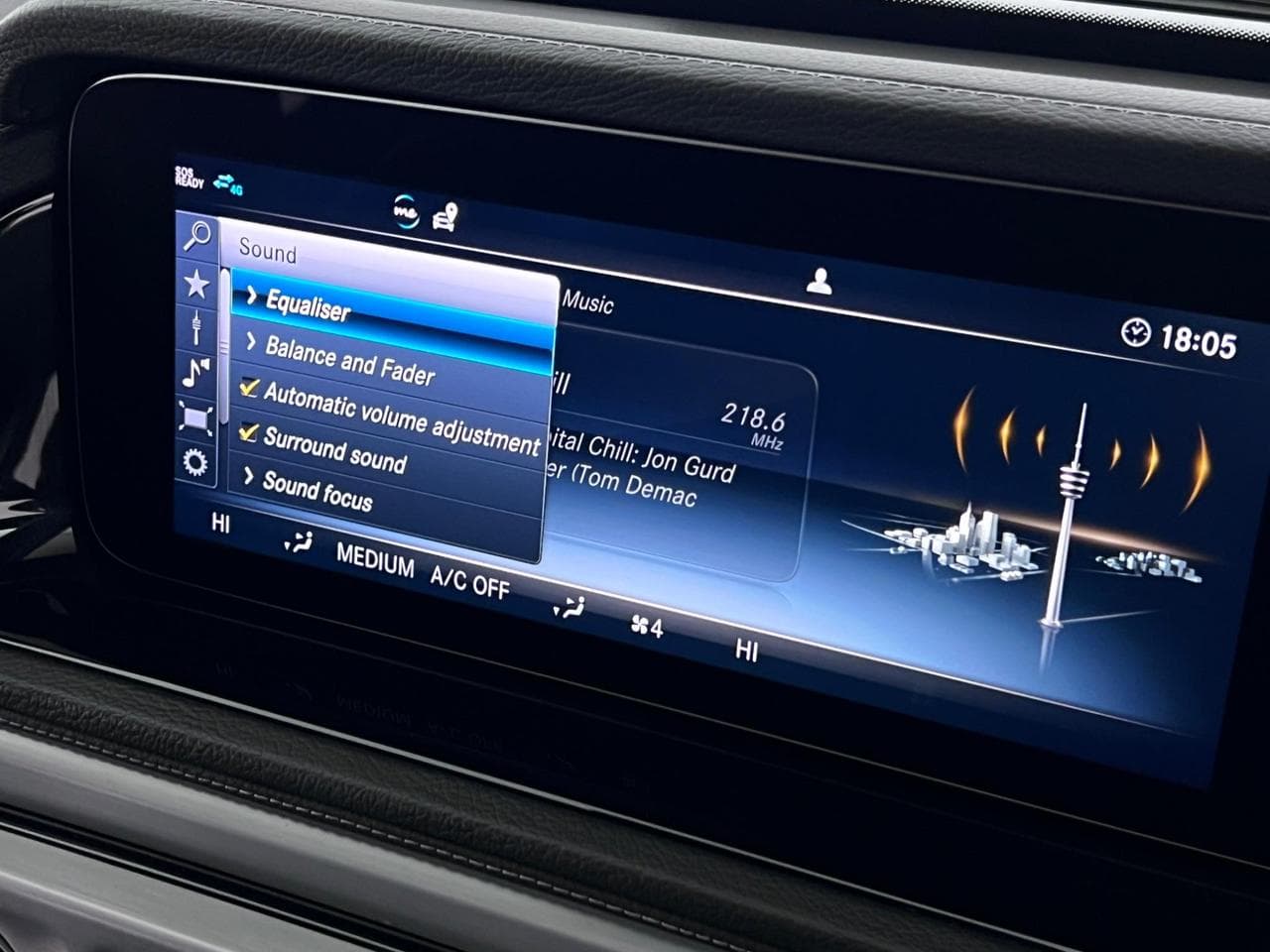 MERCEDES-BENZ G-Class thumbnail Infotainment System