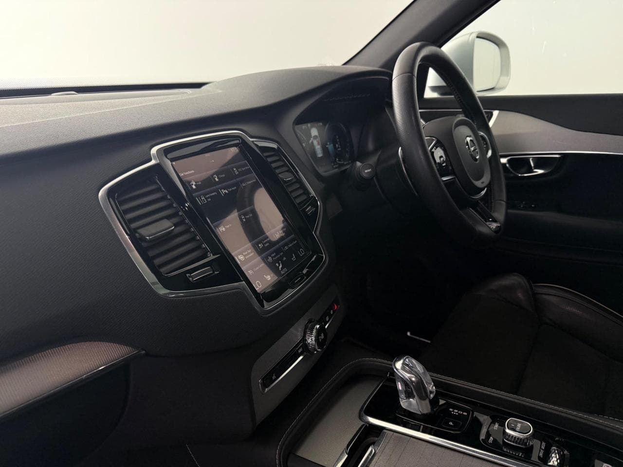 VOLVO XC90 thumbnail Interior Front