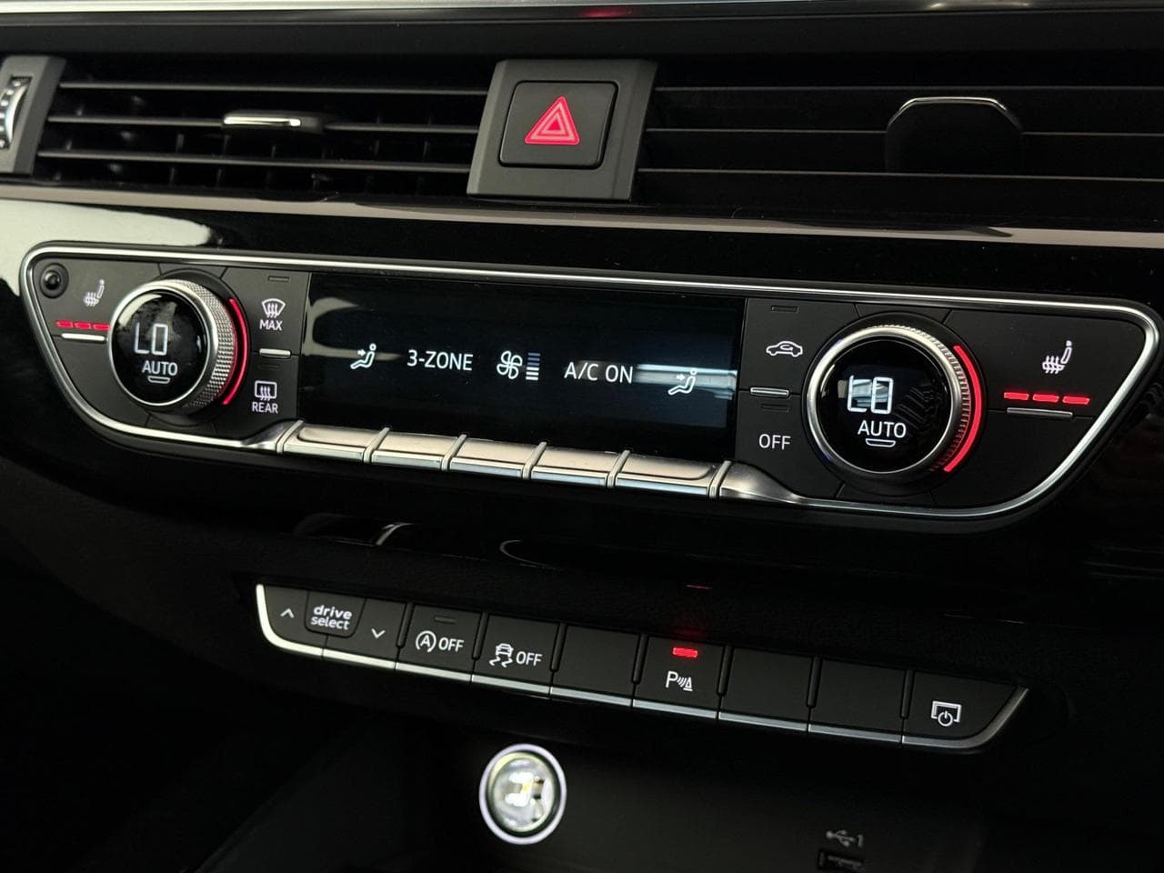 AUDI A4 thumbnail Infotainment System