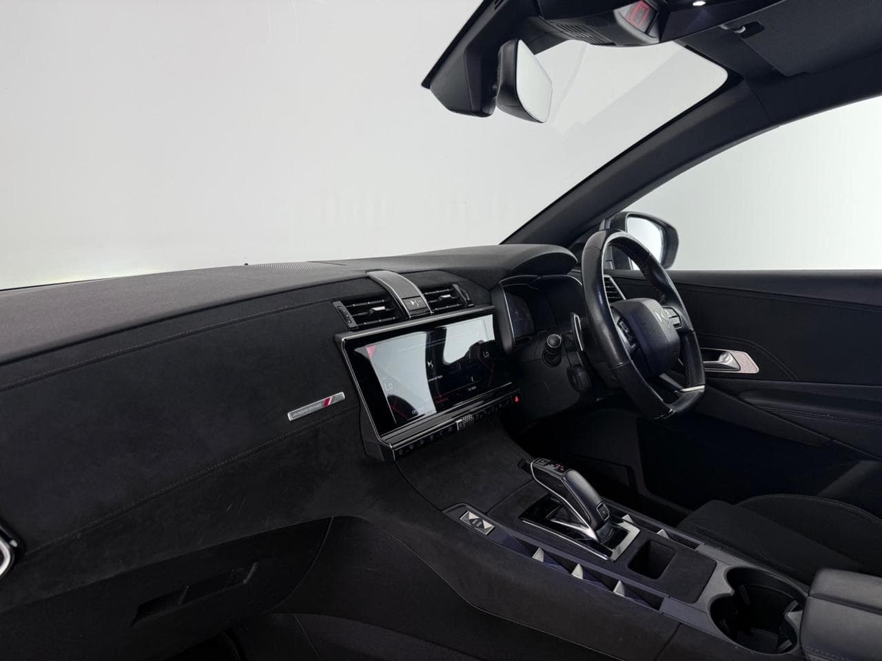 DS 7 Crossback thumbnail Interior Front
