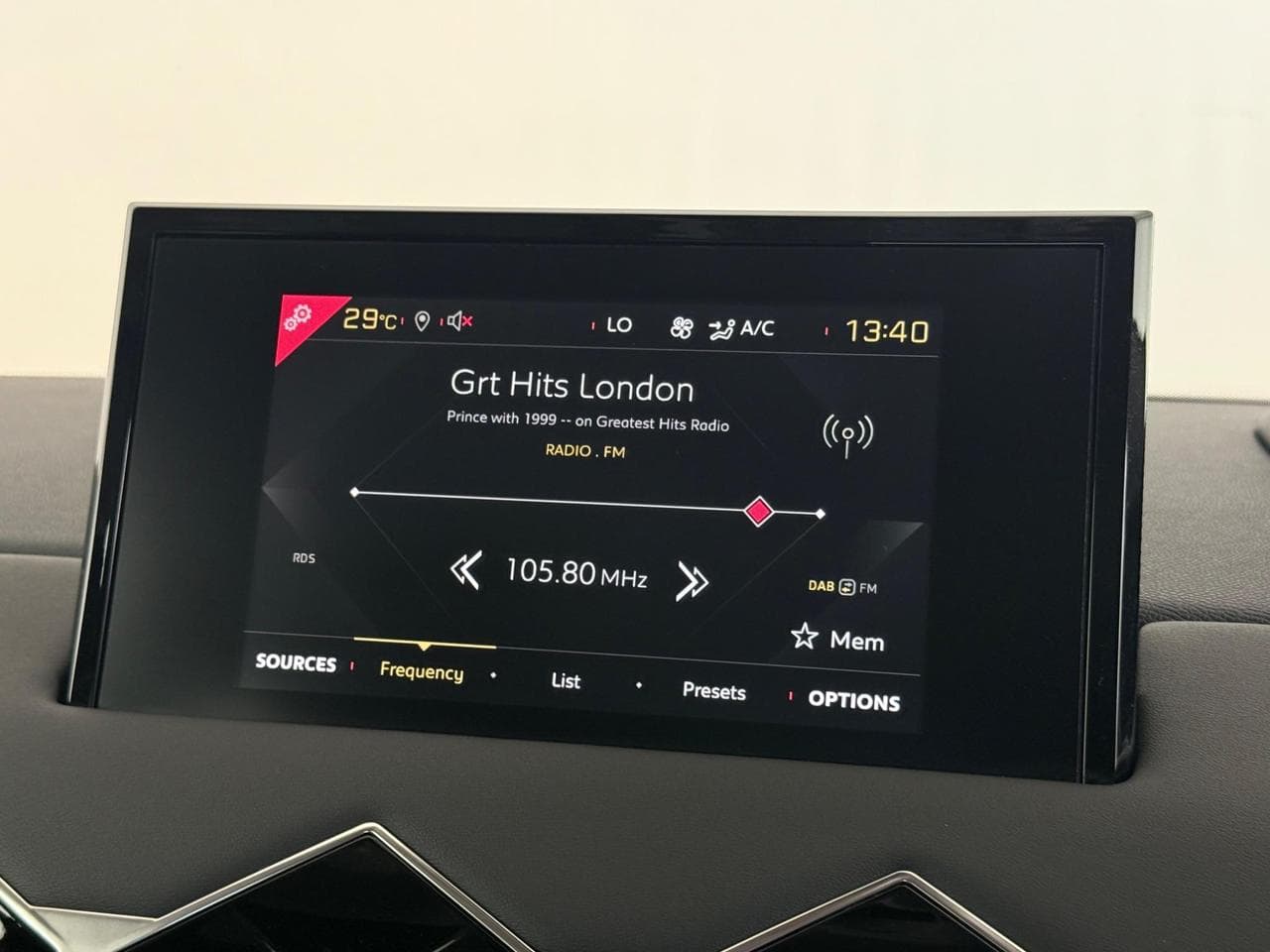 DS 3 Crossback thumbnail Infotainment System