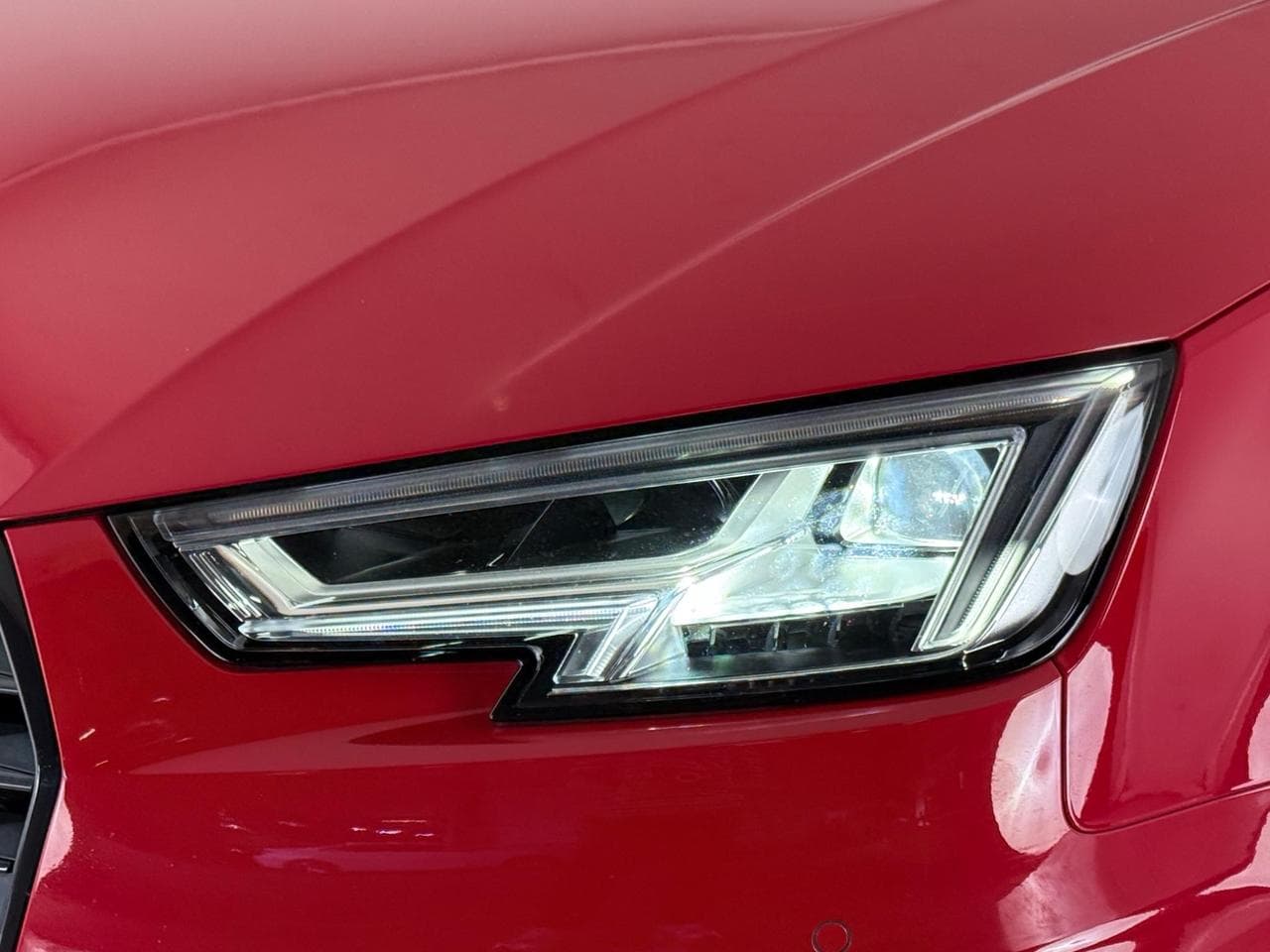 AUDI A4 thumbnail Lights Front