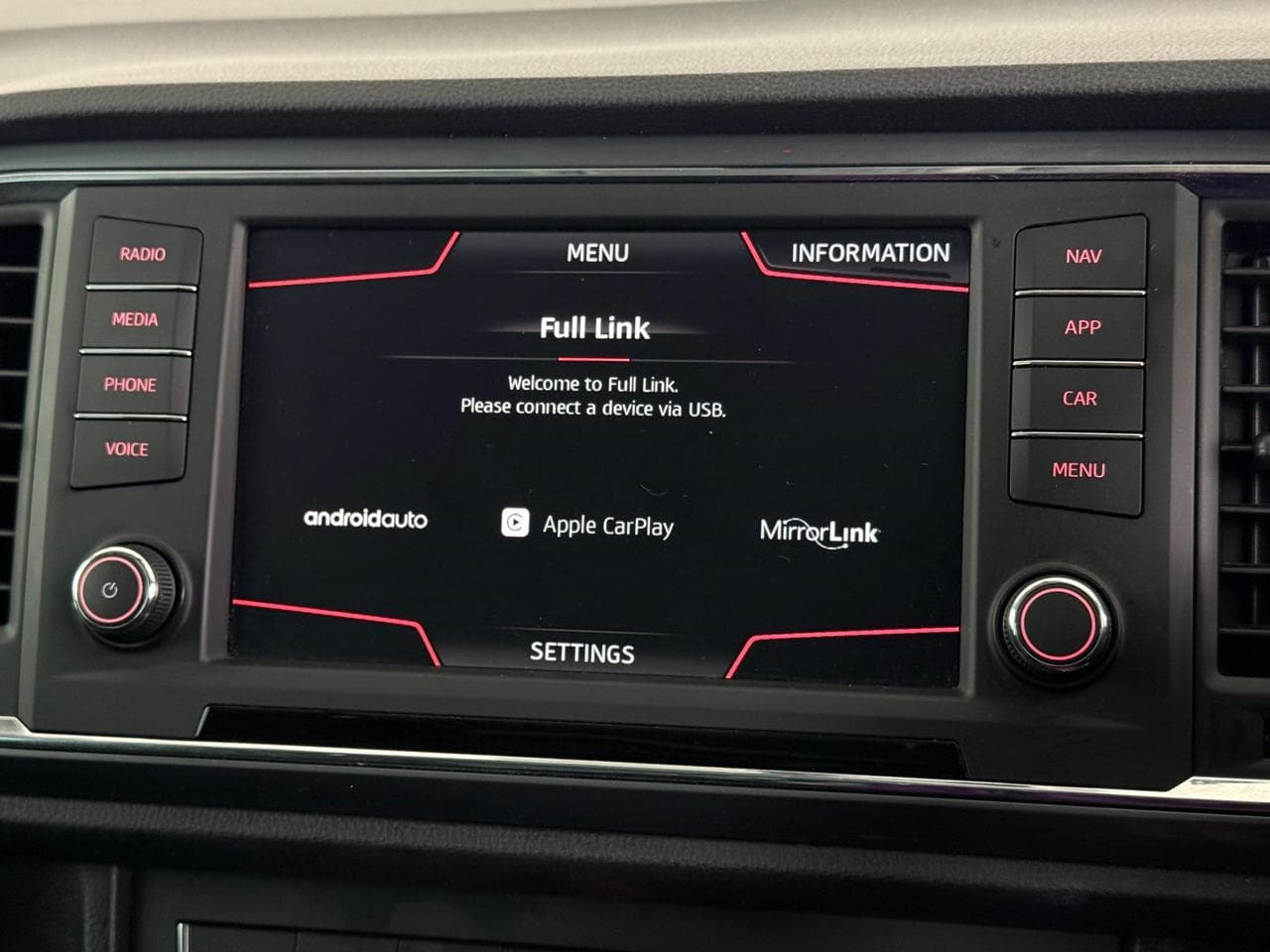 SEAT Ateca thumbnail Infotainment System