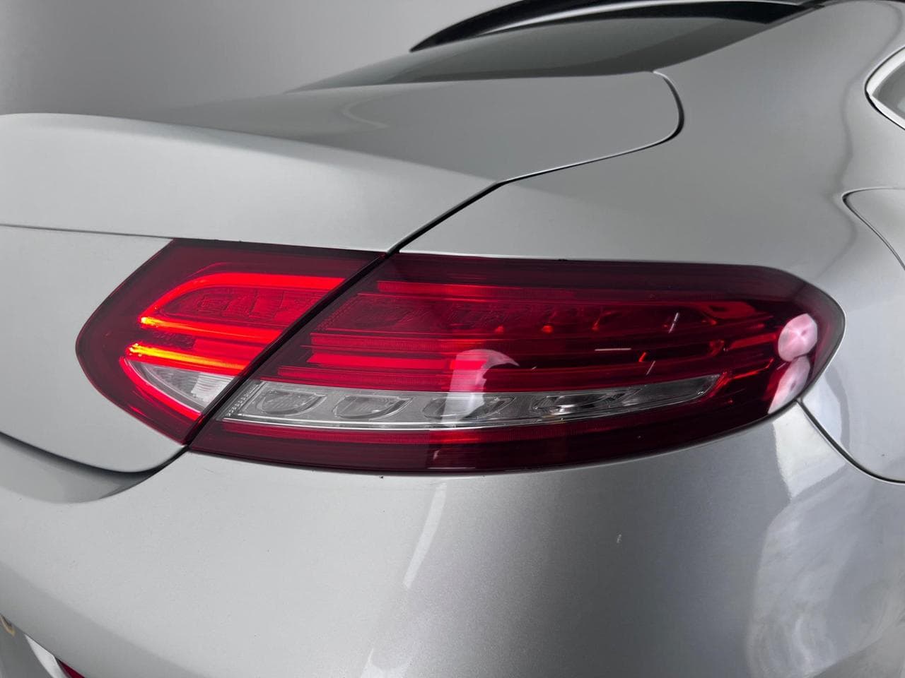 MERCEDES-BENZ C-Class thumbnail Lights Rear