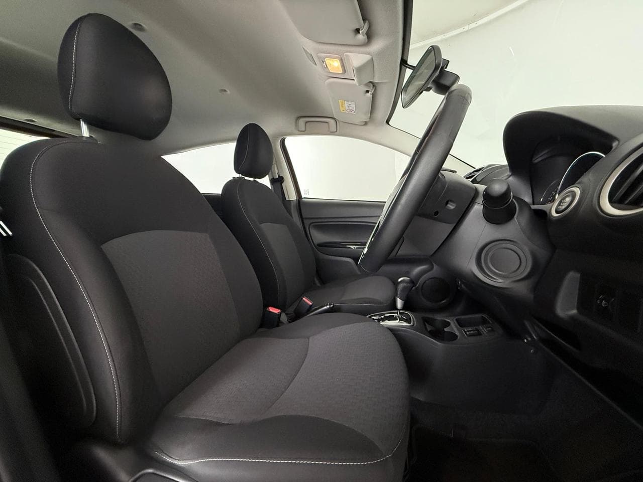 MITSUBISHI Mirage thumbnail Seat Driver