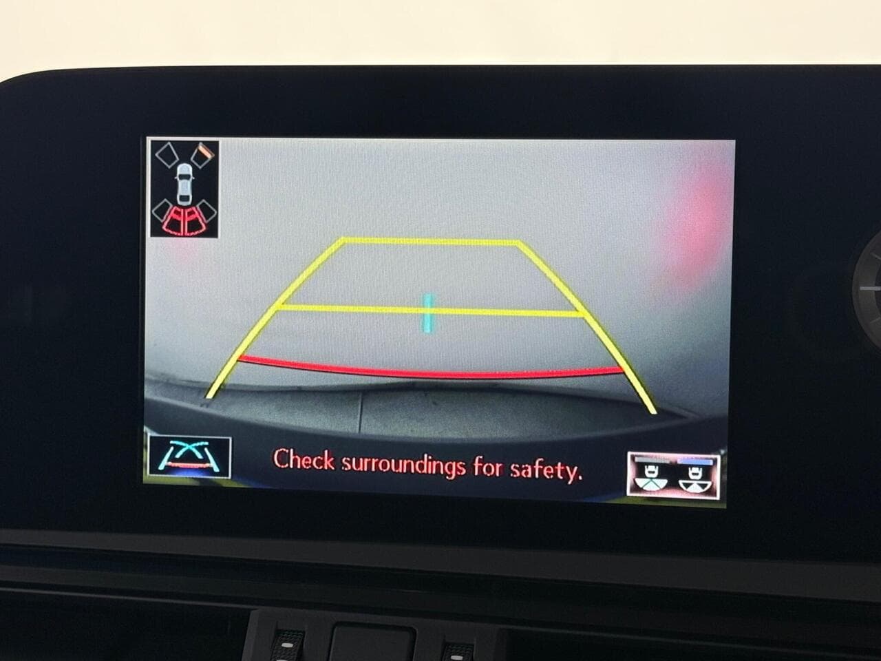 LEXUS ES thumbnail Infotainment System