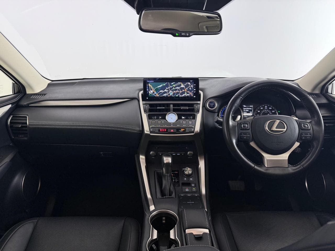 LEXUS NX thumbnail Interior Front