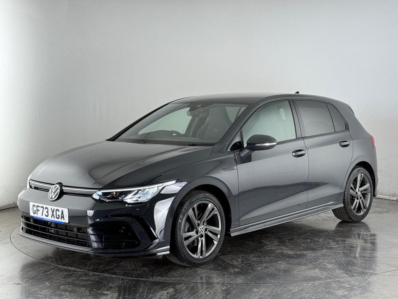 VOLKSWAGEN Golf thumbnail Front Left