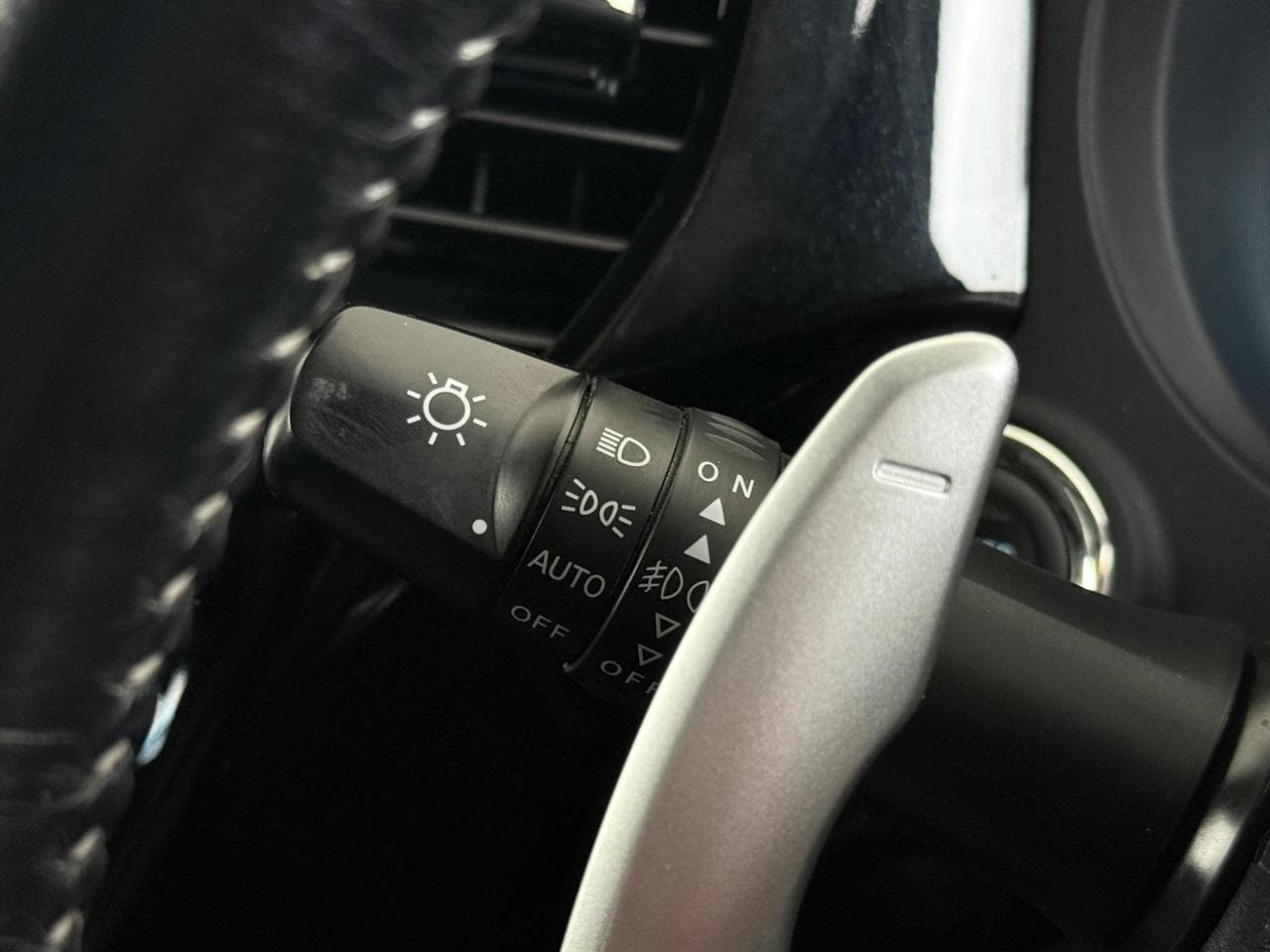 MITSUBISHI Outlander thumbnail Misc Controls