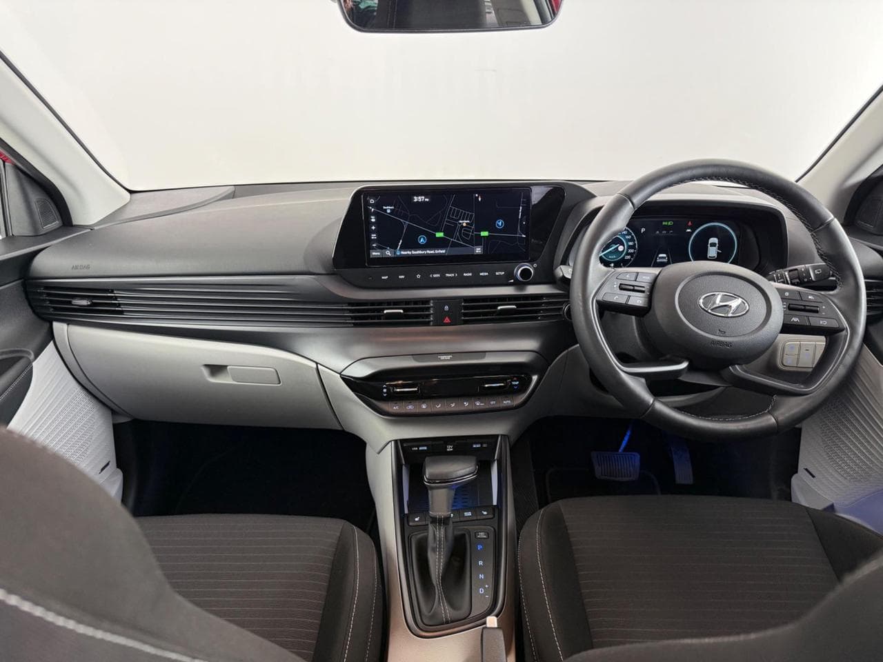 HYUNDAI i20 thumbnail Interior Front