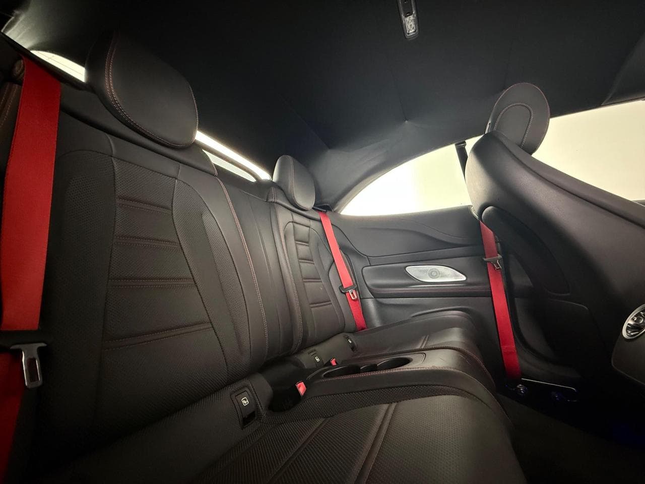 MERCEDES-BENZ E-Class thumbnail Seats Rear