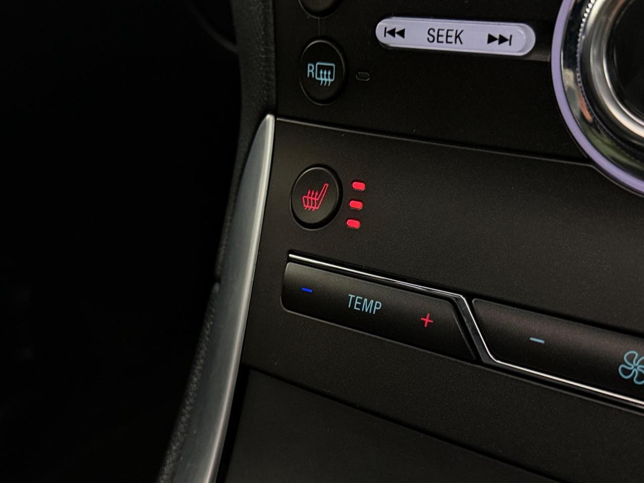 Ford Edge thumbnail Misc Controls