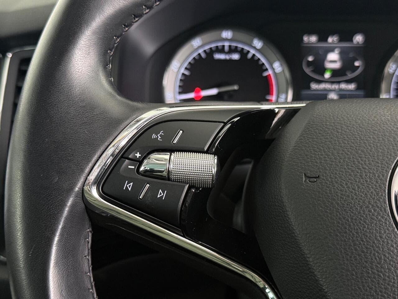 SKODA Kodiaq thumbnail Misc Controls