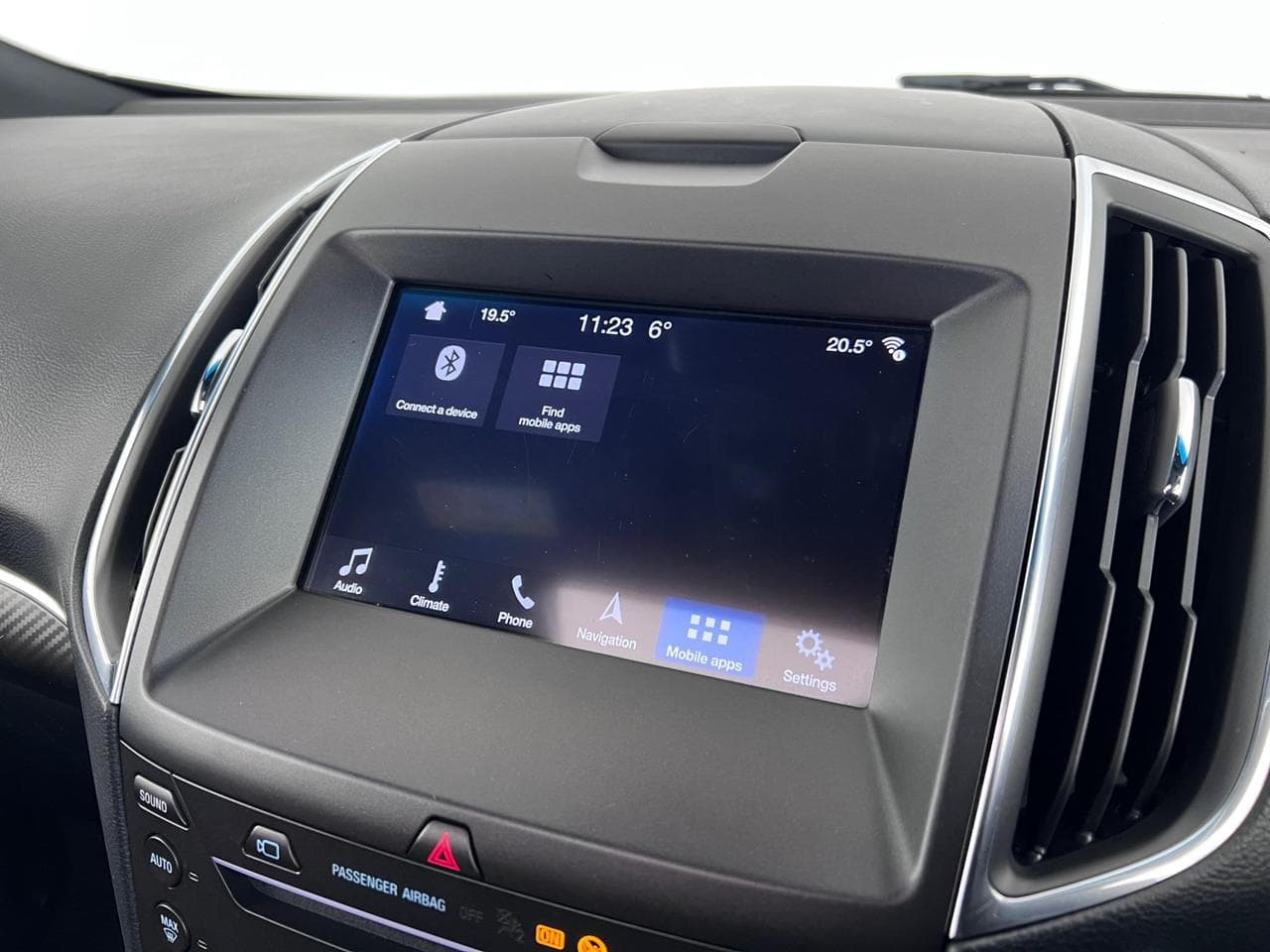 FORD EDGE thumbnail Infotainment System
