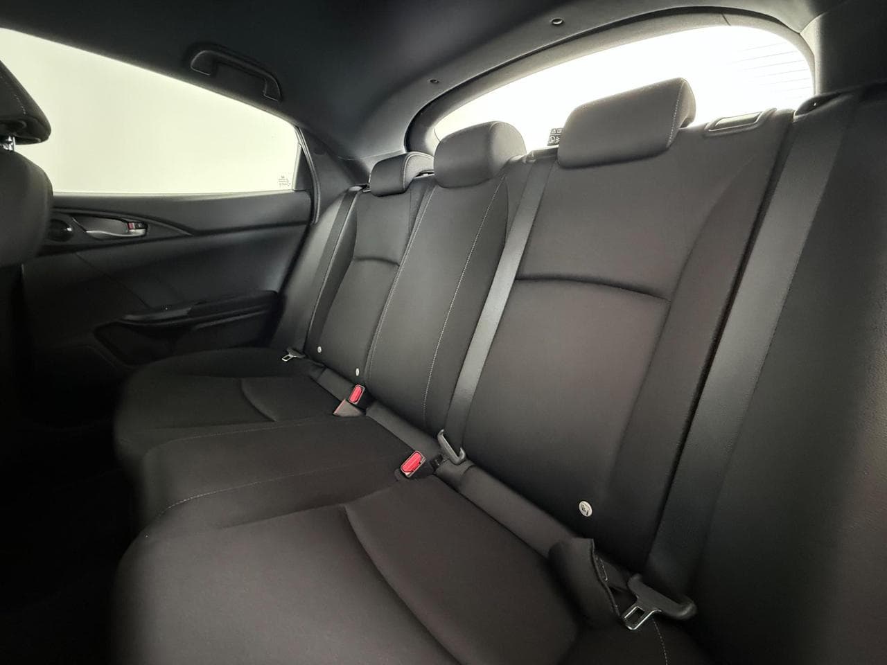 Honda Civic thumbnail Seats Rear