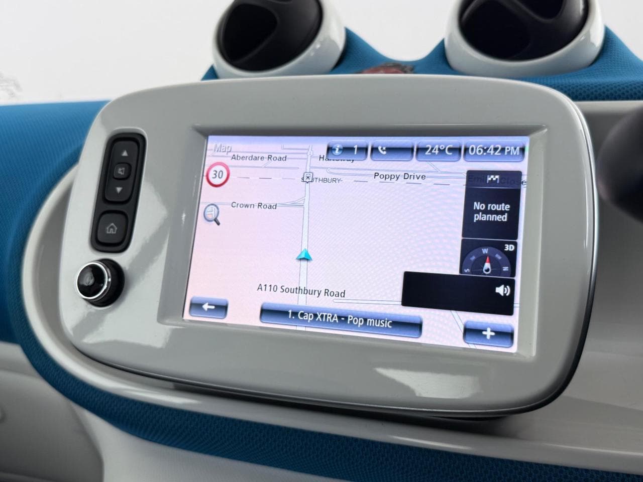 SMART fortwo thumbnail Infotainment System