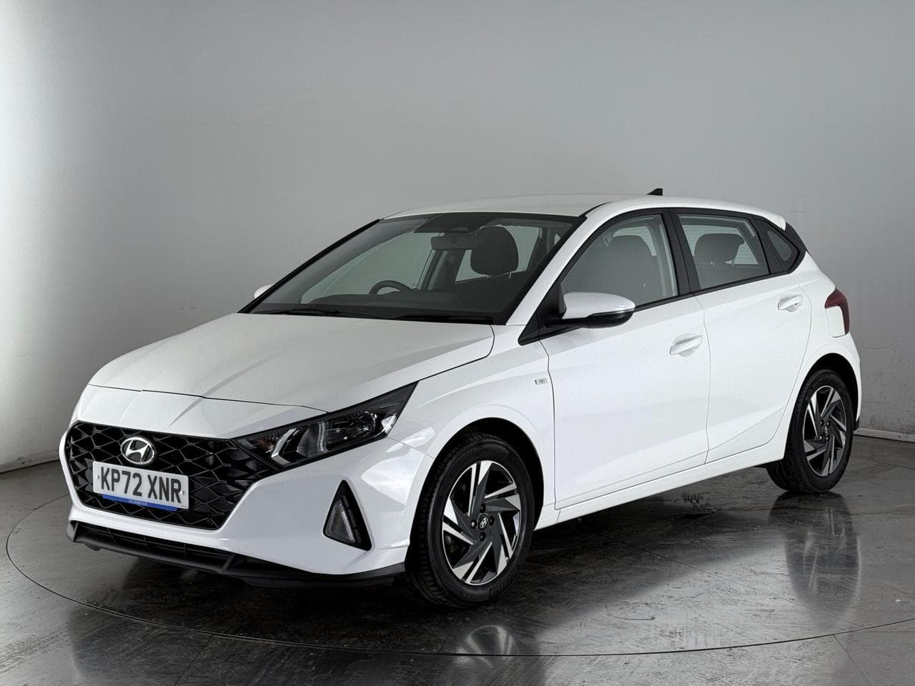 HYUNDAI i20 thumbnail Front Left