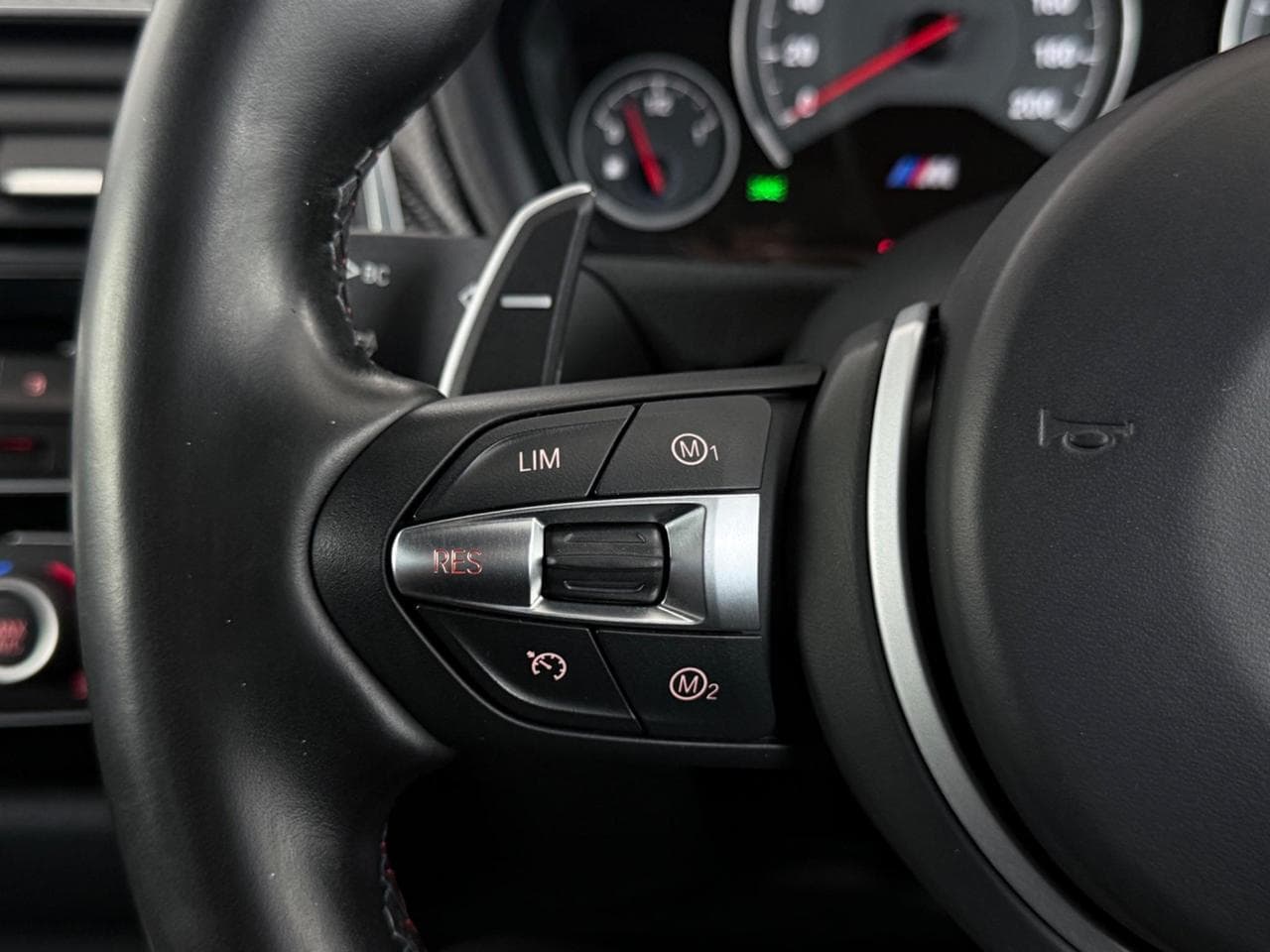 BMW 4 Series thumbnail Misc Controls