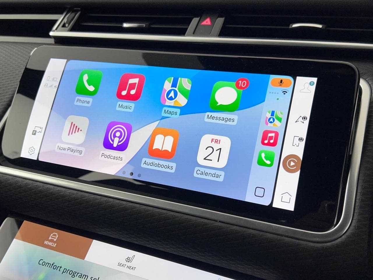 LAND ROVER Range Rover Velar thumbnail Infotainment System