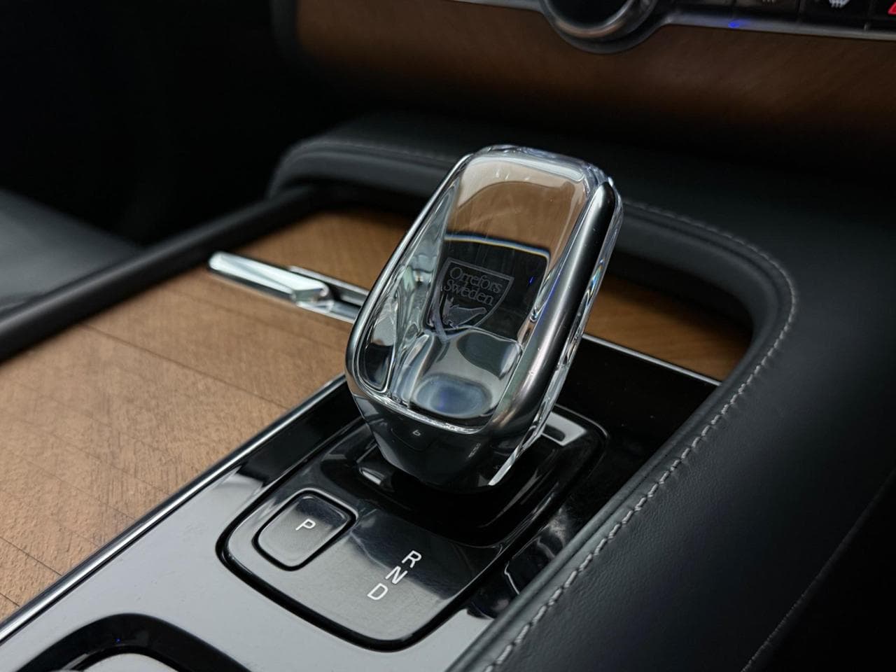 VOLVO XC90 thumbnail Interior Front