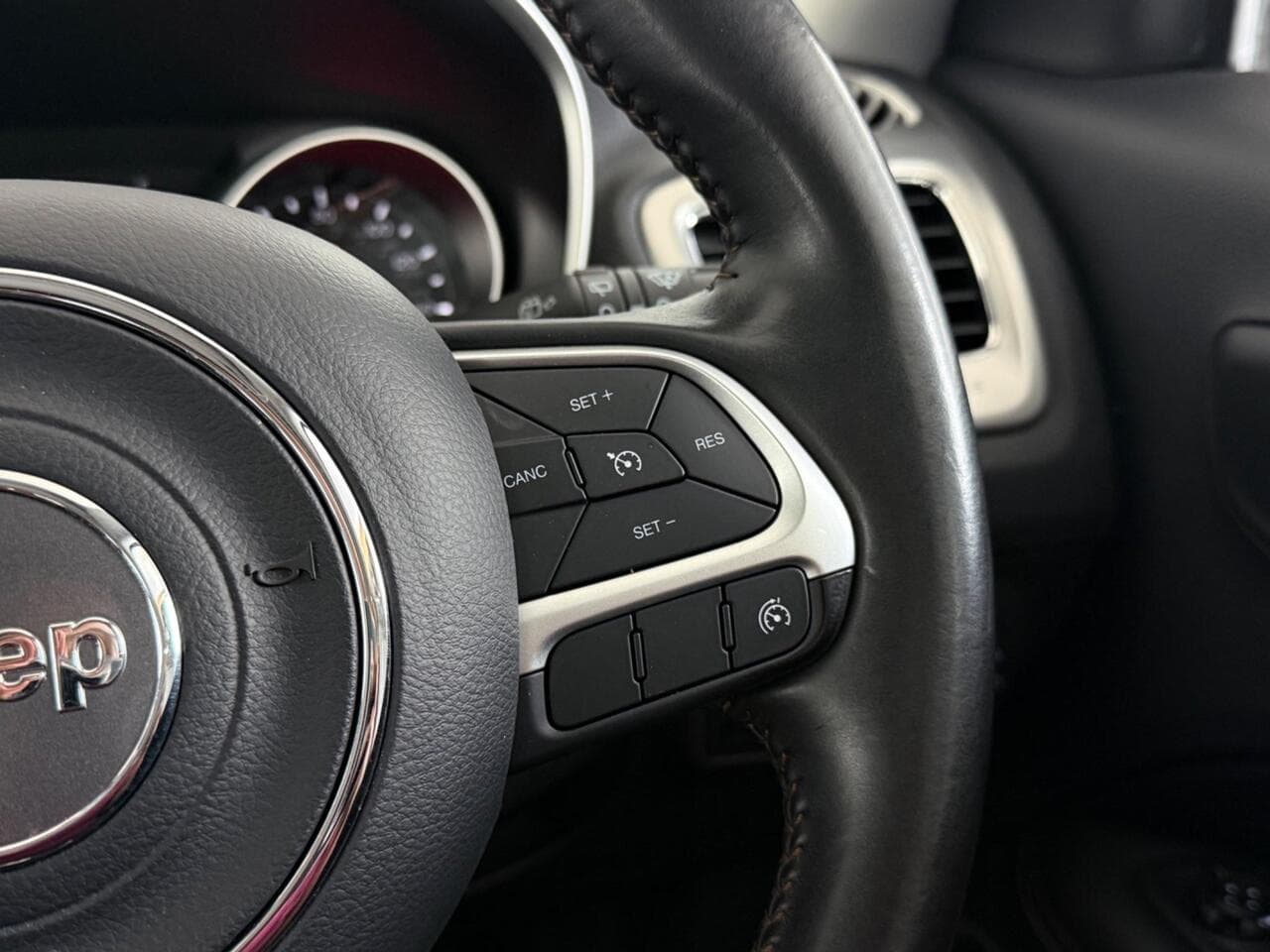 JEEP COMPASS thumbnail Misc Controls