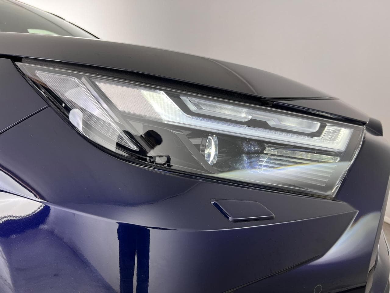 TOYOTA RAV4 thumbnail Lights Front