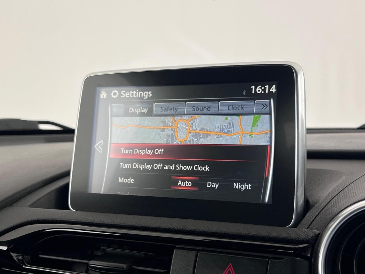MAZDA MX-5 thumbnail Infotainment System