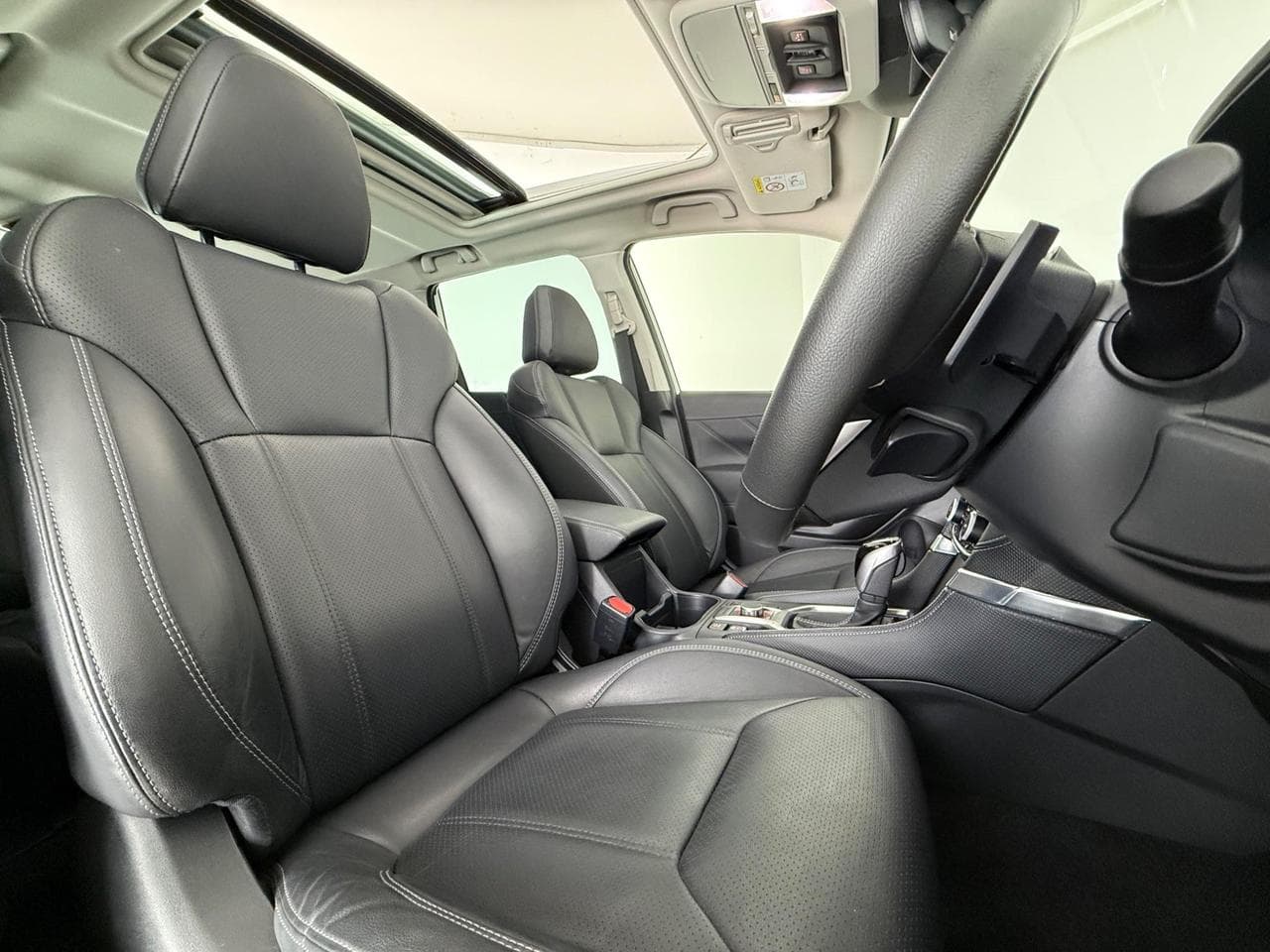 SUBARU Forester thumbnail Seat Front Passenger