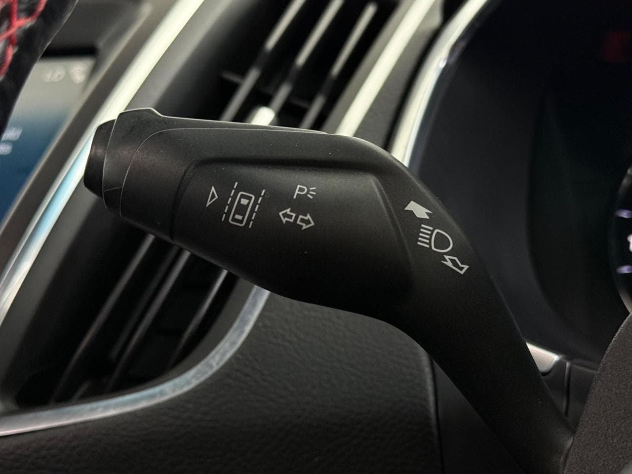 Ford Edge thumbnail Misc Controls