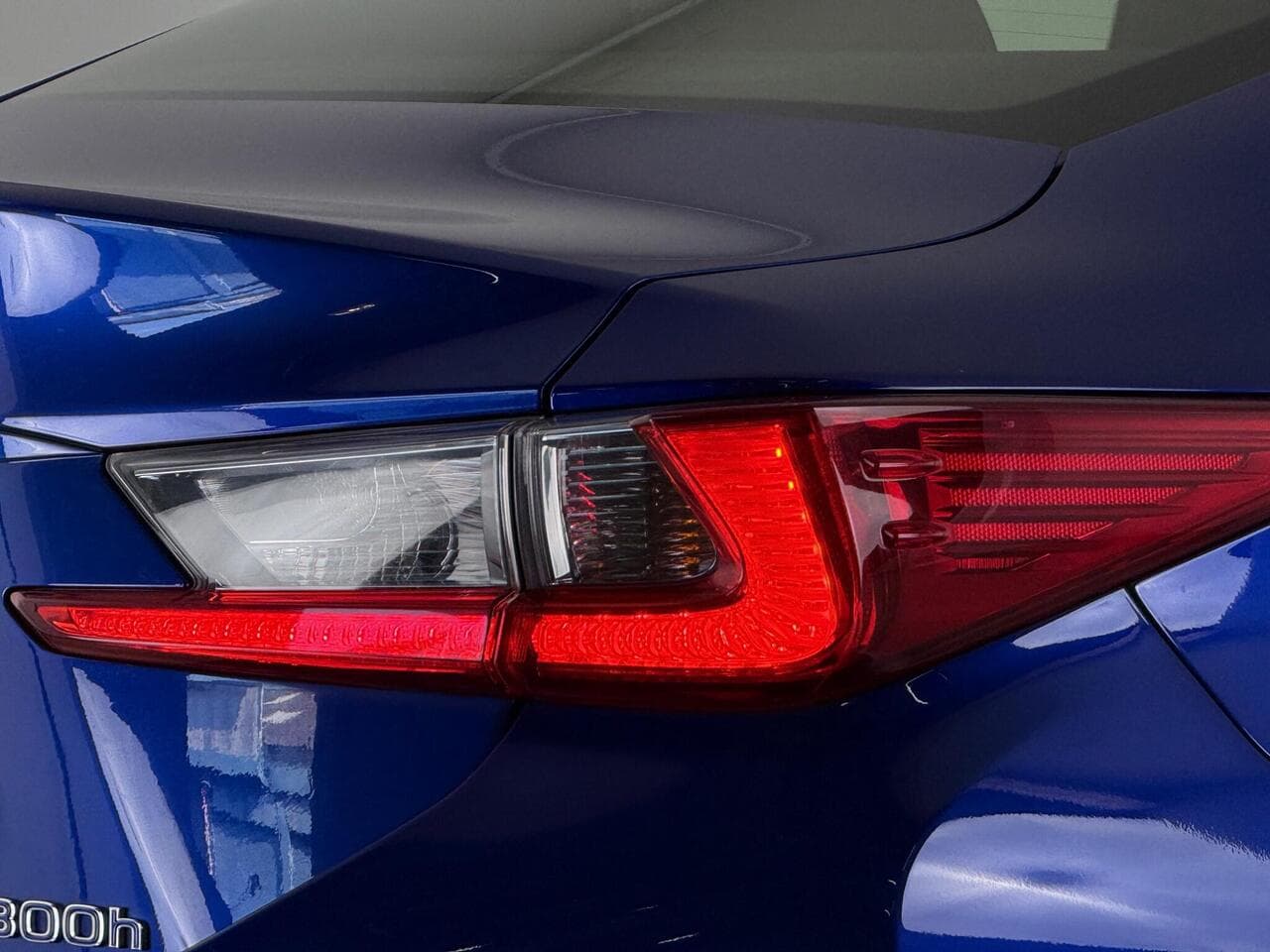 LEXUS RC thumbnail Inconclusive