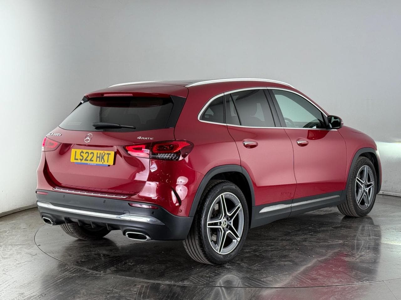 MERCEDES-BENZ GLA thumbnail Rear Right