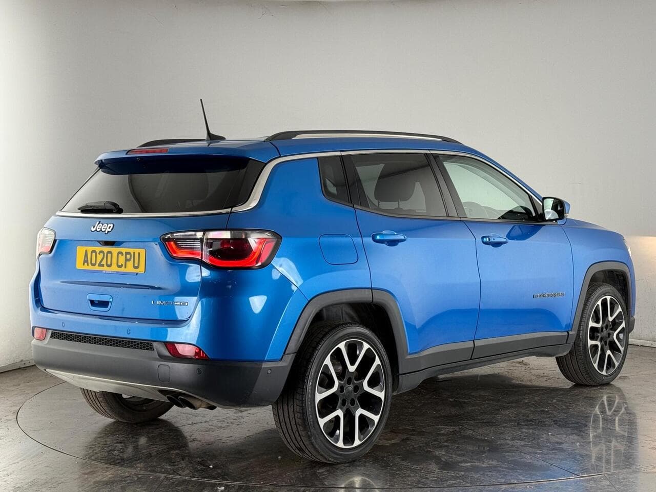 JEEP Compass thumbnail Rear Right