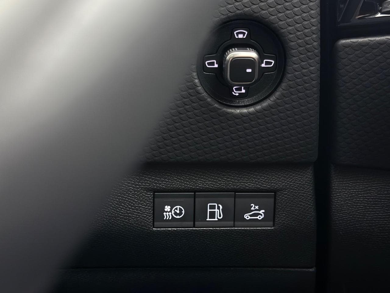 DS 4 thumbnail Misc Controls