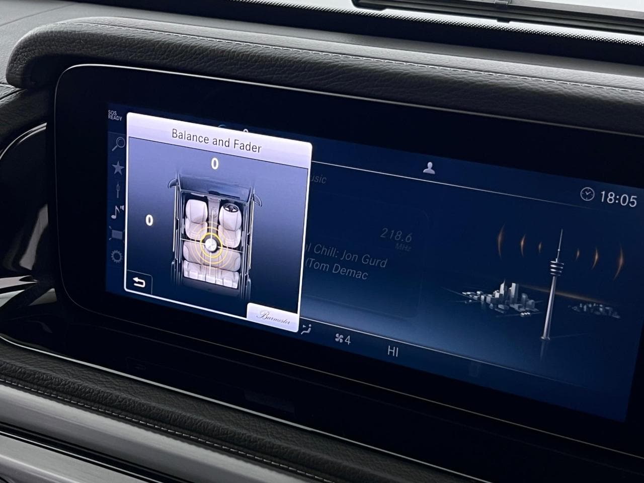 MERCEDES-BENZ G-Class thumbnail Infotainment System